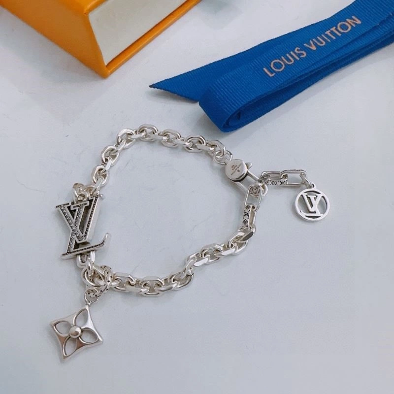 Louis Vuitton Bracelets Refined 249585