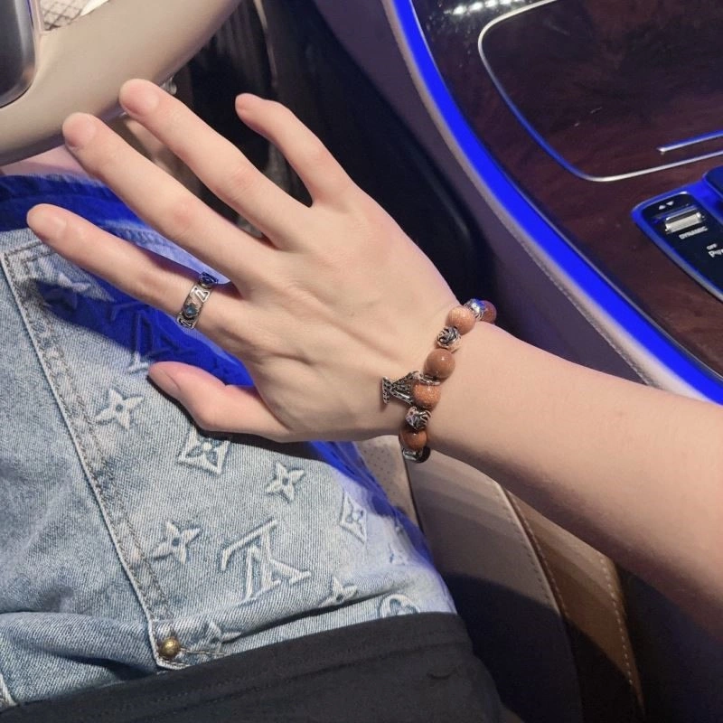 Louis Vuitton Bracelets UrbanStyle 249578