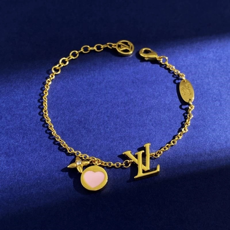 Resilient Louis Vuitton Bracelets 249563