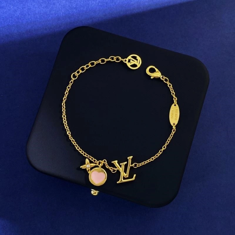 Resilient Louis Vuitton Bracelets 249563