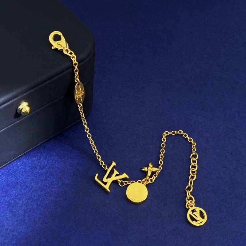Resilient Louis Vuitton Bracelets 249563