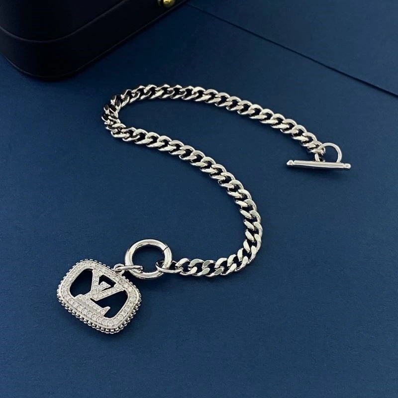 Louis Vuitton Bracelets Breathable 249565