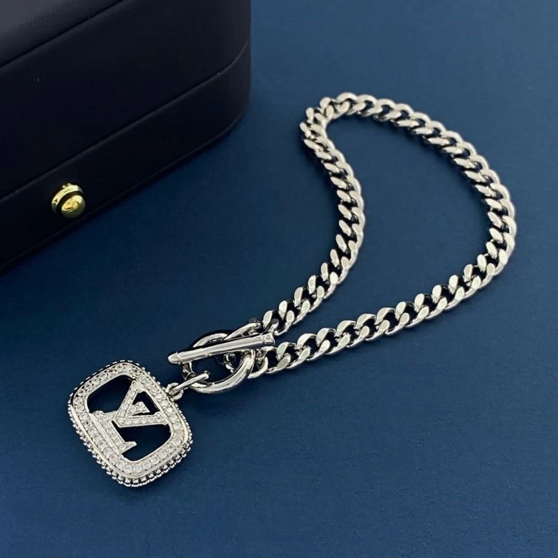 Louis Vuitton Bracelets Breathable 249565