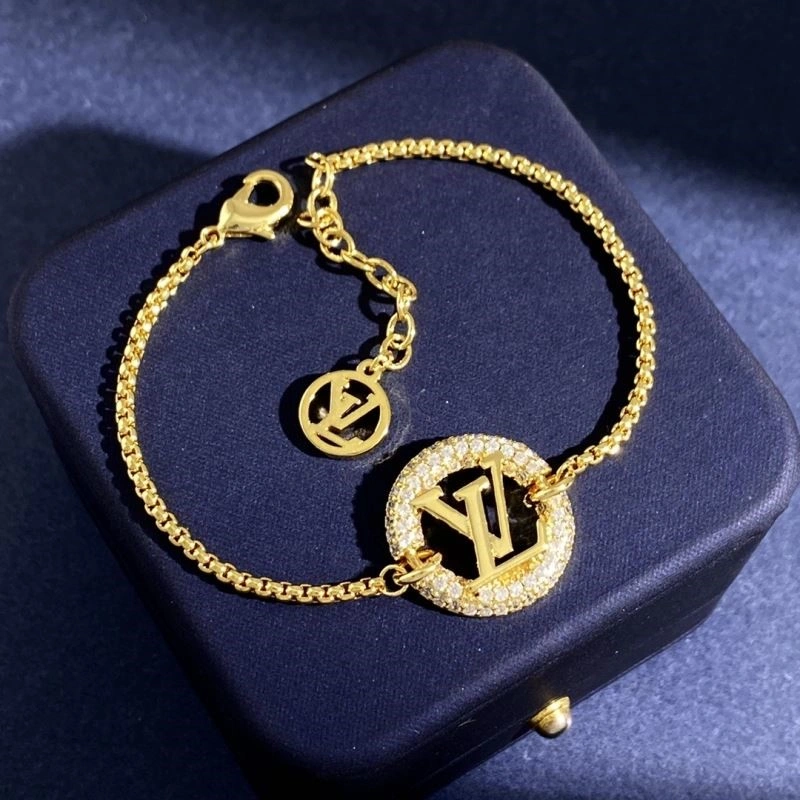 Louis Vuitton Bracelets Breathable 249571