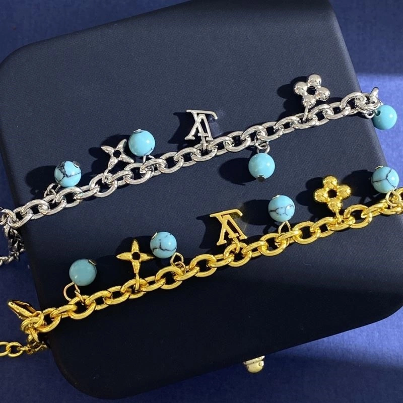 Bold Louis Vuitton Bracelets 249557