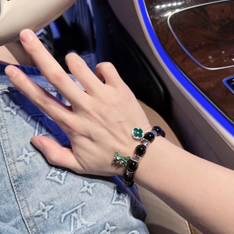 EasyCare Louis Vuitton Bracelets 249550