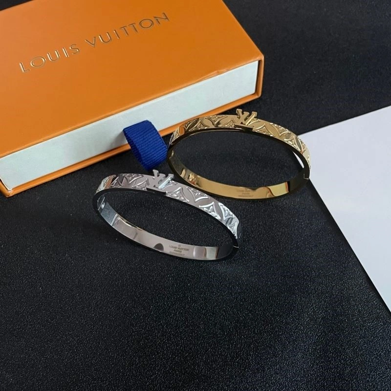 TimelessDesign Louis Vuitton Bracelets 249536