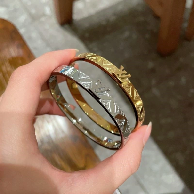 TimelessDesign Louis Vuitton Bracelets 249536