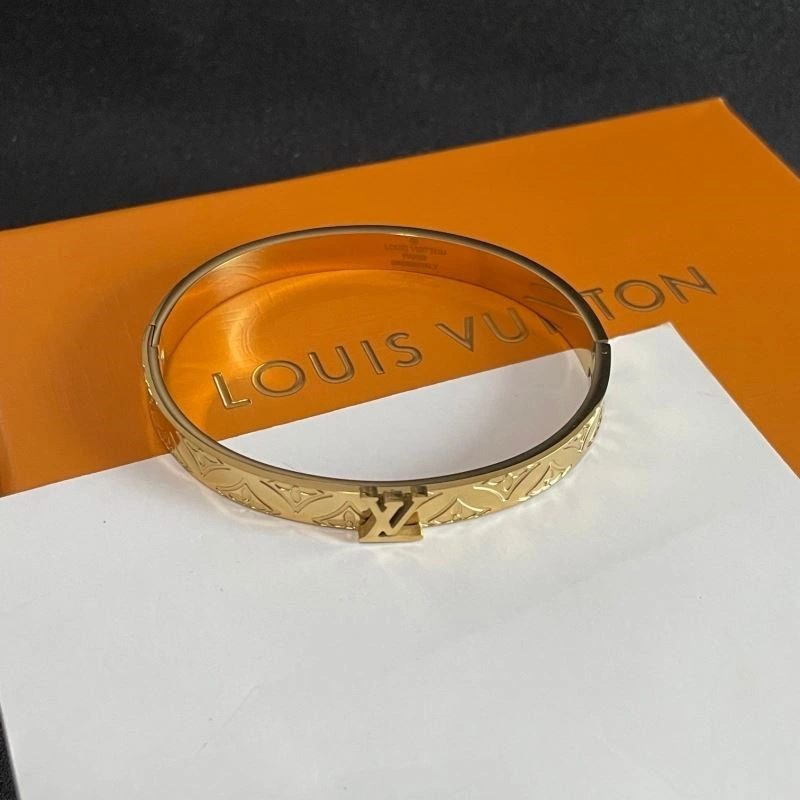 TimelessDesign Louis Vuitton Bracelets 249536