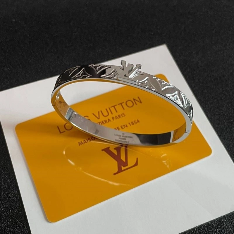 Louis Vuitton Bracelets Soft 249520