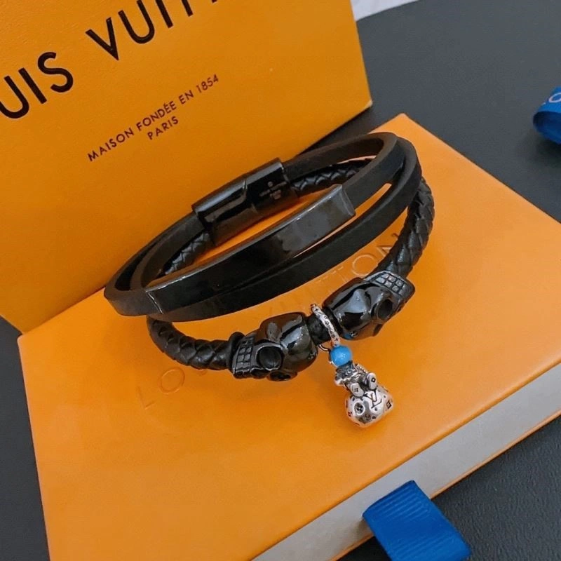 Contemporary Louis Vuitton Bracelets 249525