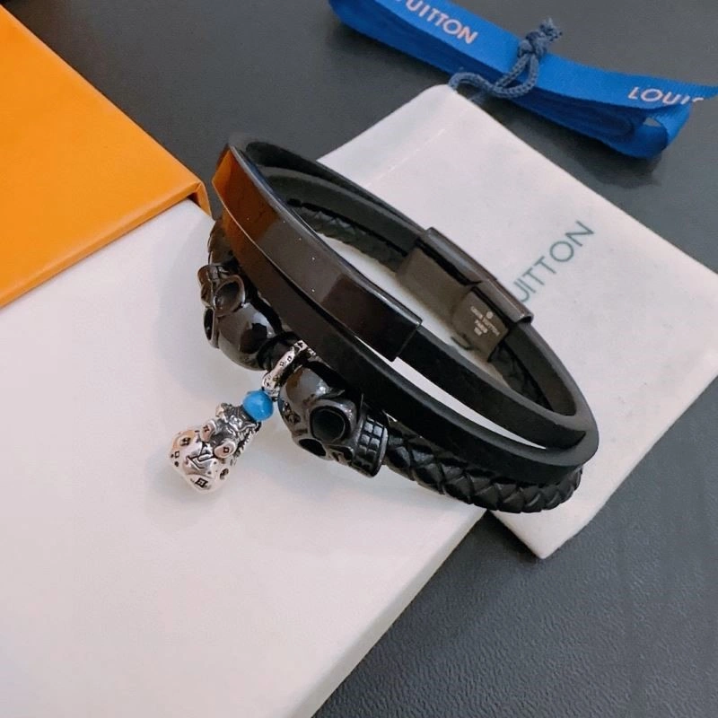 Contemporary Louis Vuitton Bracelets 249525
