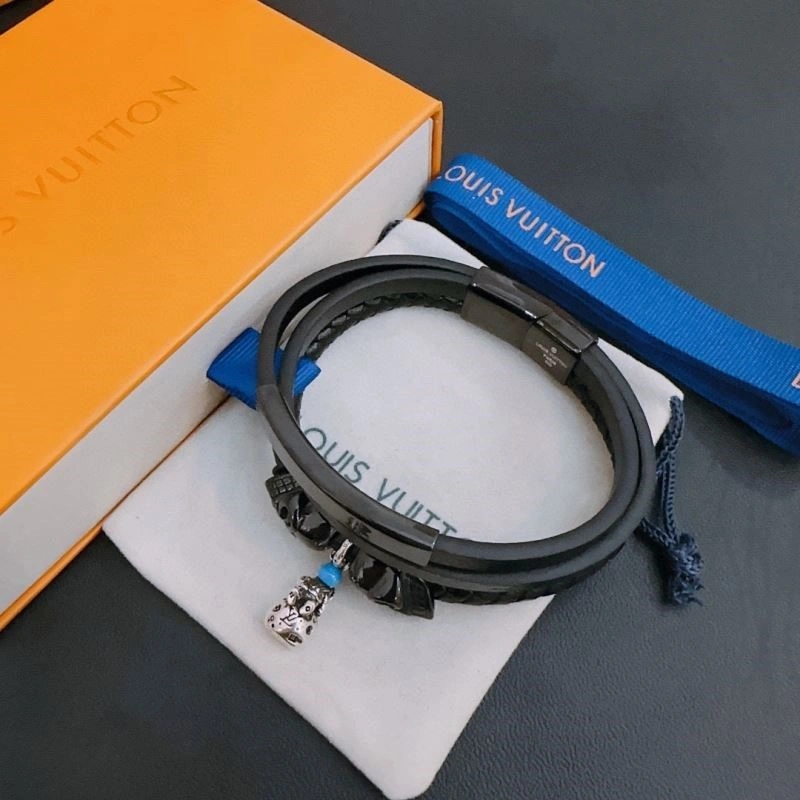 Contemporary Louis Vuitton Bracelets 249525