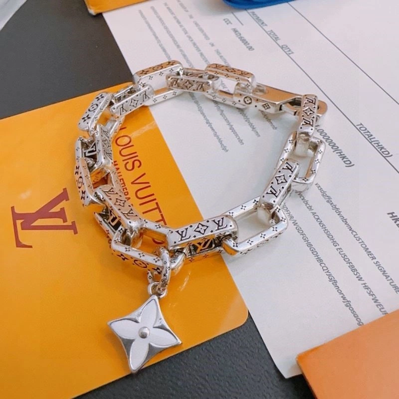 AllSeason Louis Vuitton Bracelets 249547