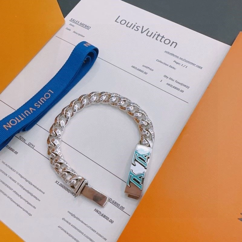Sophisticated Louis Vuitton Bracelets 249544