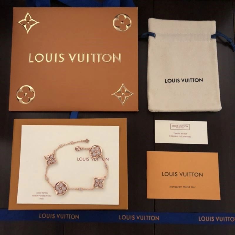 Louis Vuitton Bracelets StreetReady 249516