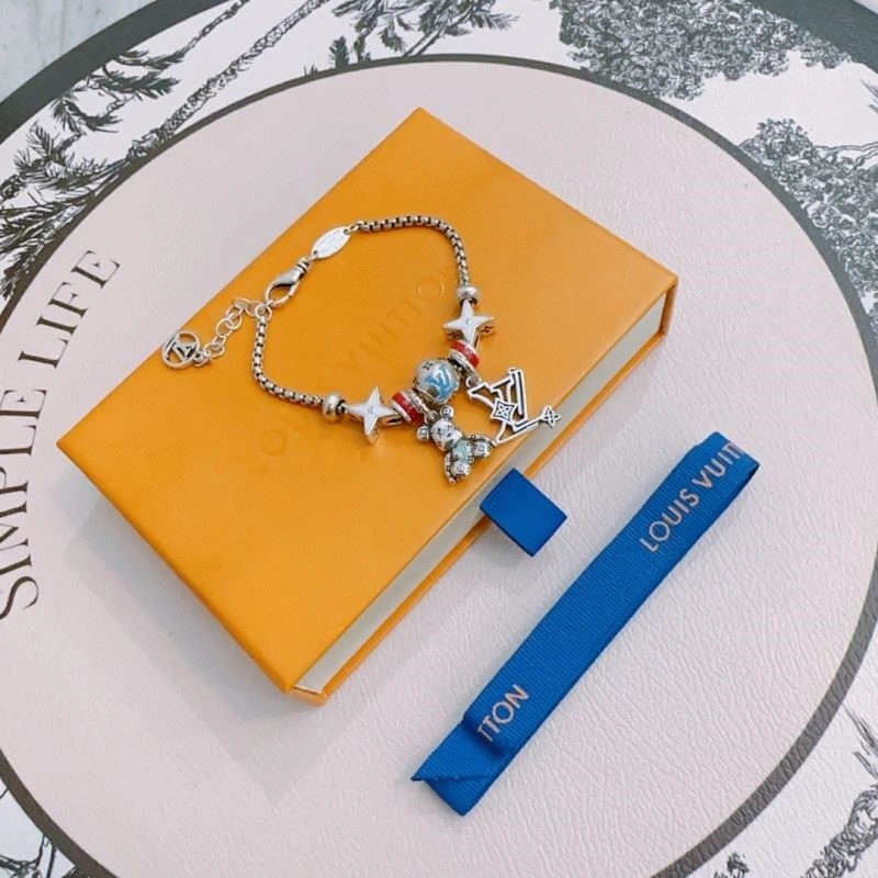 Louis Vuitton Bracelets Soft 249526