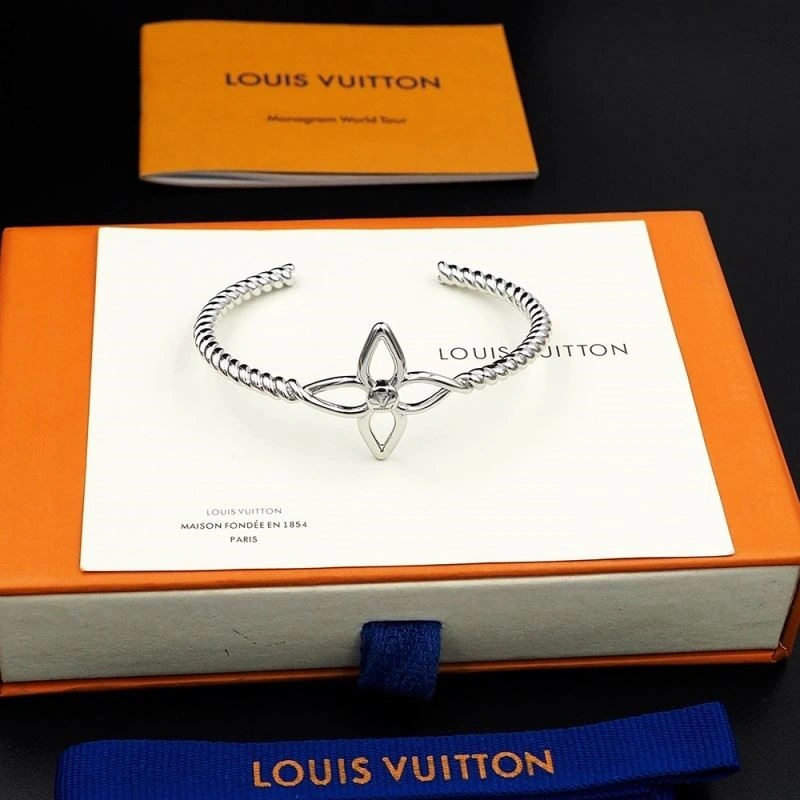 Unisex Louis Vuitton Bracelets 249540