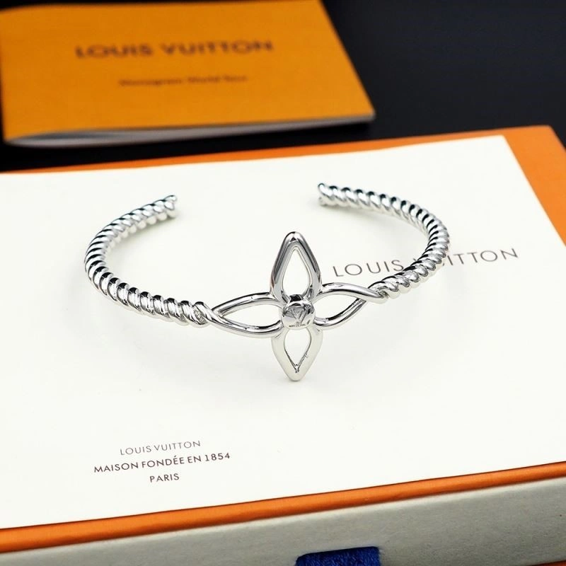 Unisex Louis Vuitton Bracelets 249540