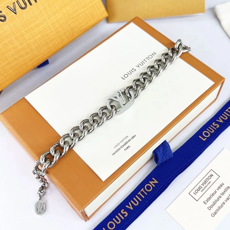 Tailored Louis Vuitton Bracelets 249528