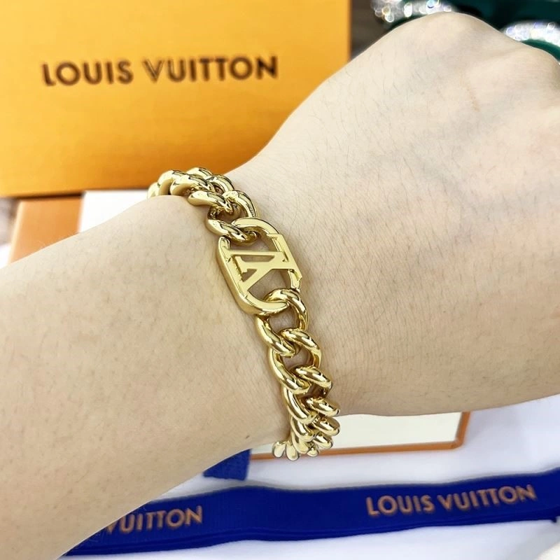 Louis Vuitton Bracelets FreshLook 249523