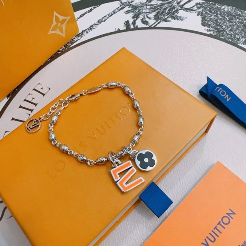Youthful Louis Vuitton Bracelets 249508