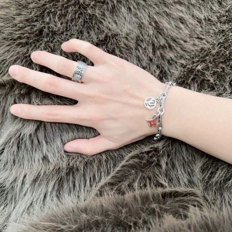 Louis Vuitton Bracelets EasyMatch 249495
