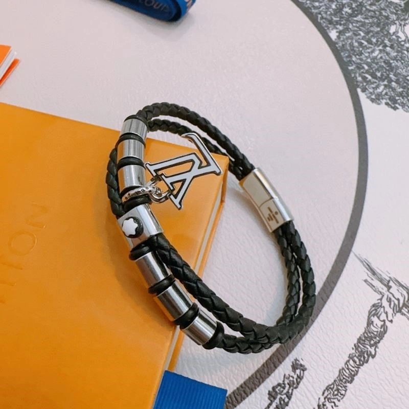 Breathable Louis Vuitton Bracelets 249501