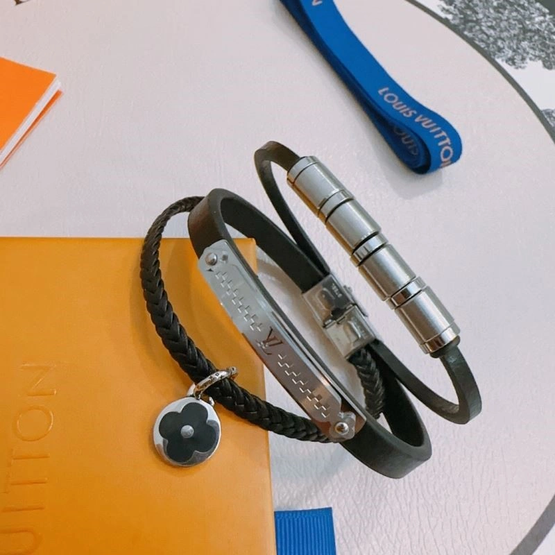 TimelessDesign Louis Vuitton Bracelets 249499