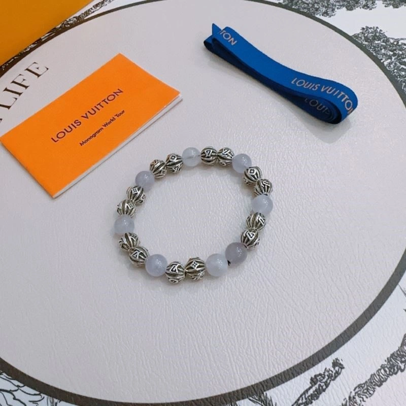 Sleek Louis Vuitton Bracelets 249485