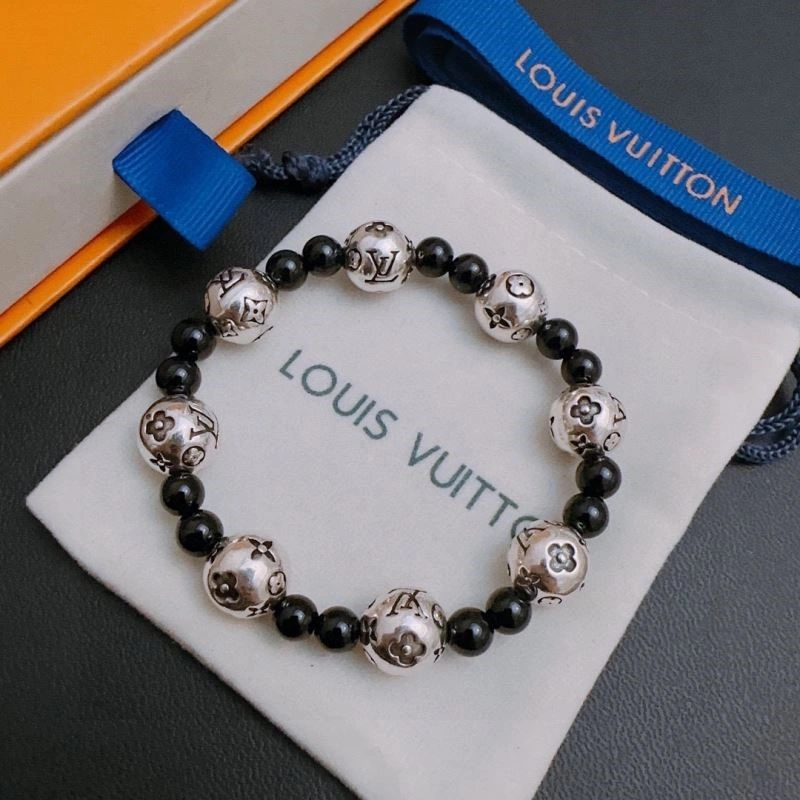 Chic Louis Vuitton Bracelets 249189