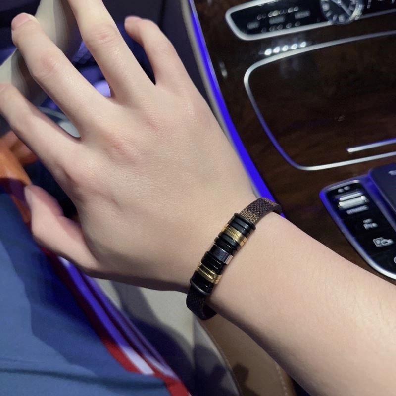 Louis Vuitton Bracelets FastDry 249184