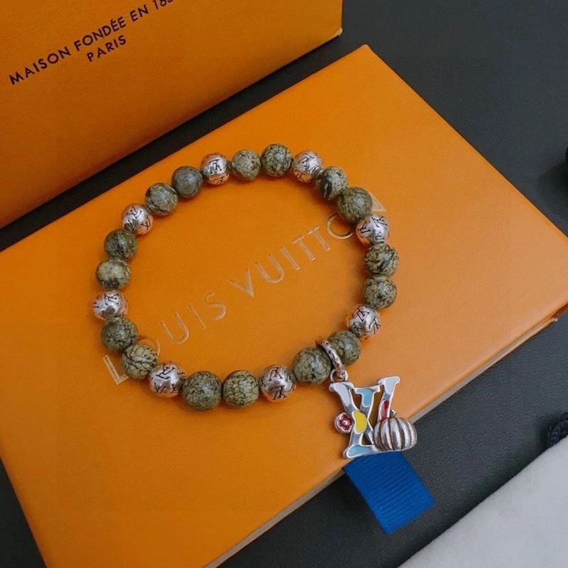 MoistureWicking Louis Vuitton Bracelets 249182