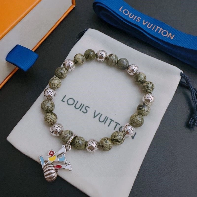 MoistureWicking Louis Vuitton Bracelets 249182