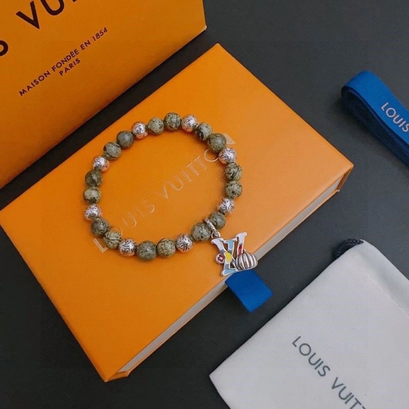 MoistureWicking Louis Vuitton Bracelets 249182
