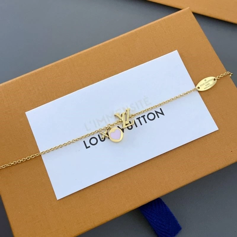 Effortless Louis Vuitton Bracelets 249161