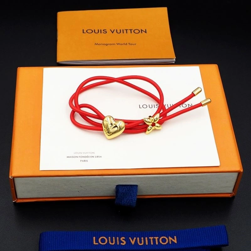 Snug Louis Vuitton Bracelets 249157