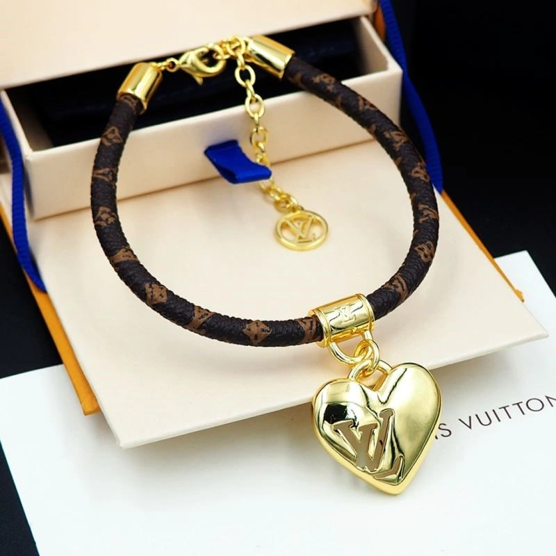 Fashionable Louis Vuitton Bracelets 249176