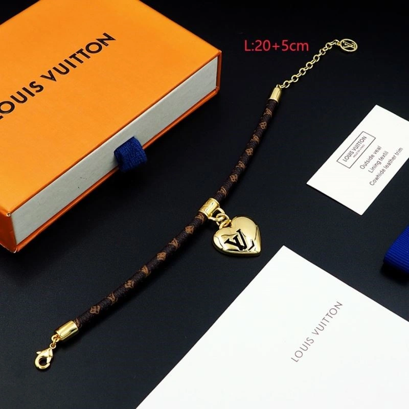 Fashionable Louis Vuitton Bracelets 249176