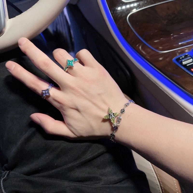 Colorful Louis Vuitton Bracelets 249159