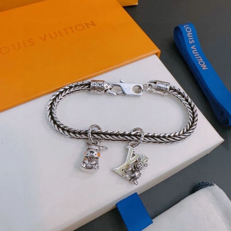 Louis Vuitton Bracelets SmartChoice 249177