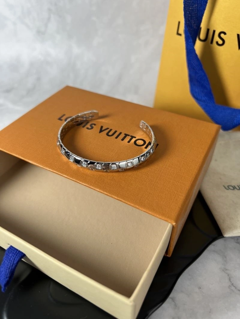 TimelessDesign Louis Vuitton Bracelets 249156