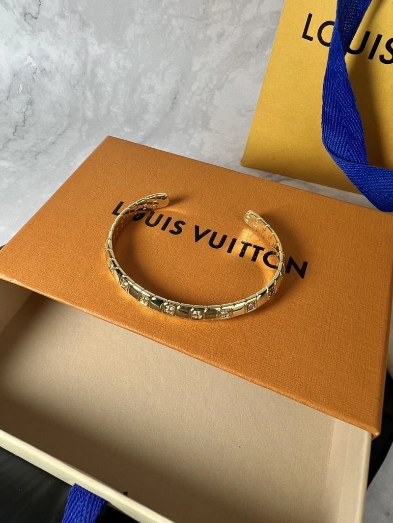 TimelessDesign Louis Vuitton Bracelets 249156