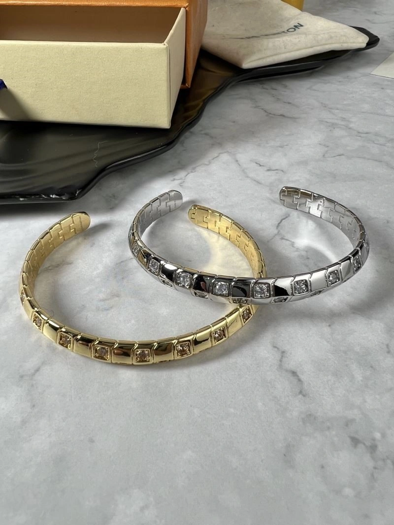 TimelessDesign Louis Vuitton Bracelets 249156
