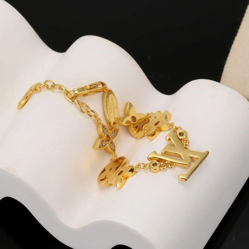 Soft Louis Vuitton Bracelets 249150