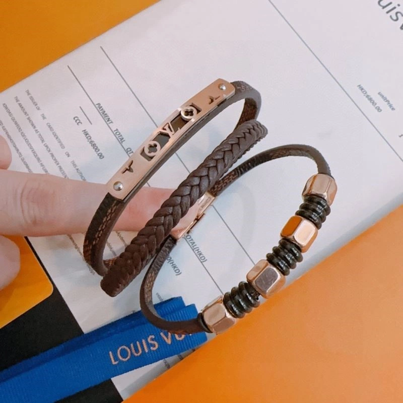SoftTouch Louis Vuitton Bracelets 249174