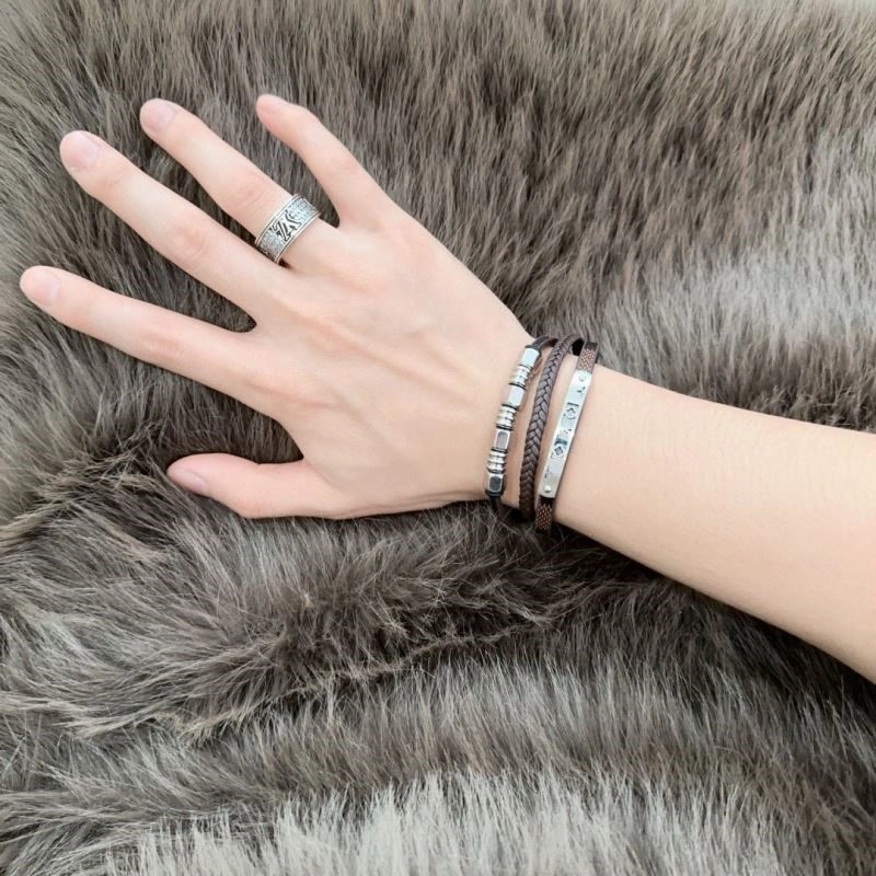 Versatile Louis Vuitton Bracelets 249162