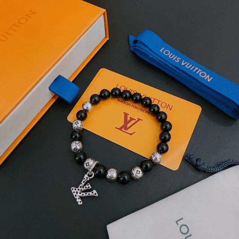 Comfortable Louis Vuitton Bracelets 249153