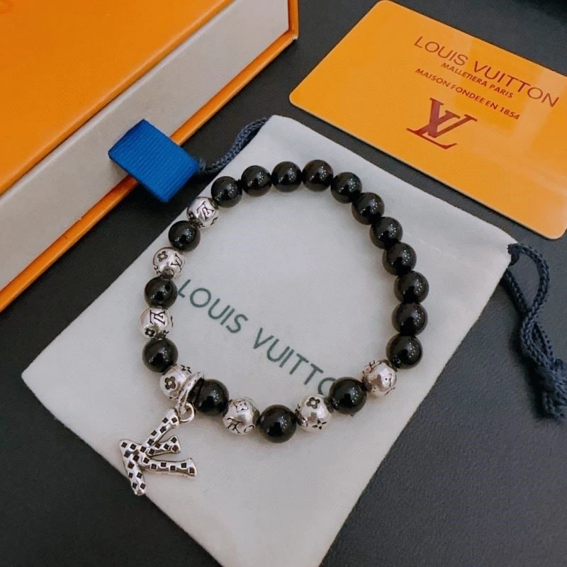 Comfortable Louis Vuitton Bracelets 249153