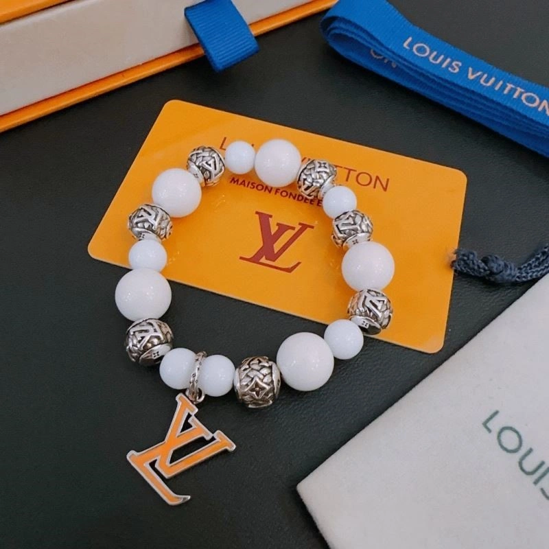 Premium Louis Vuitton Bracelets 249147